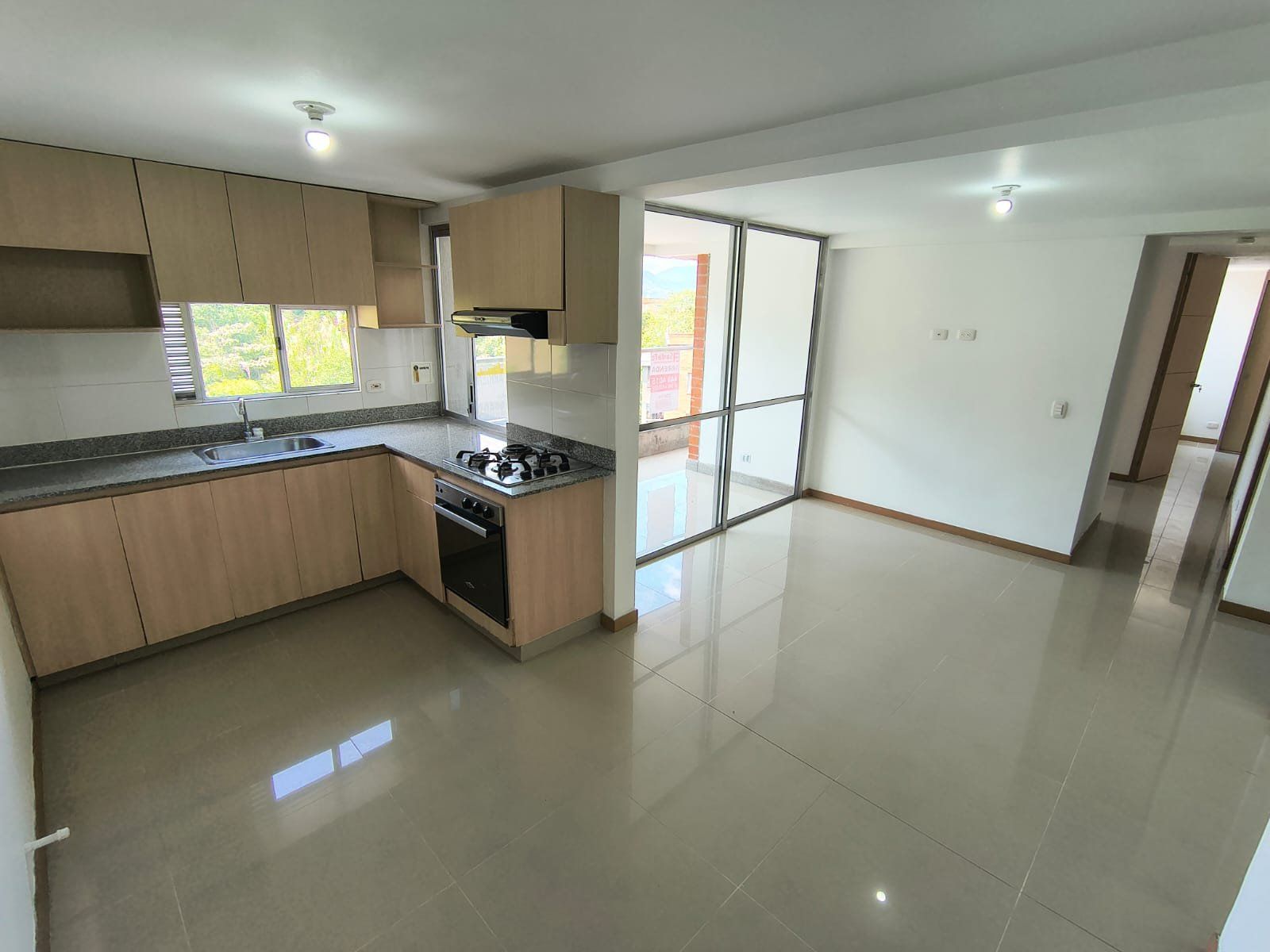 Apartamento en arriendo con 3 habitaciones en Las Antillas, Envigado