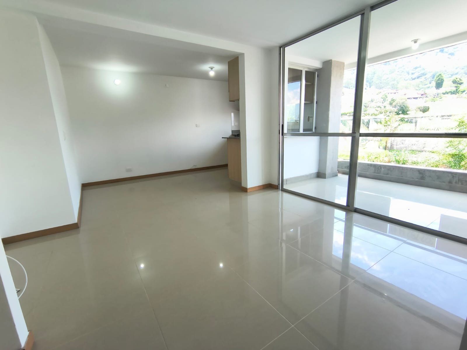 Apartamento en arriendo con 3 habitaciones en Las Antillas, Envigado
