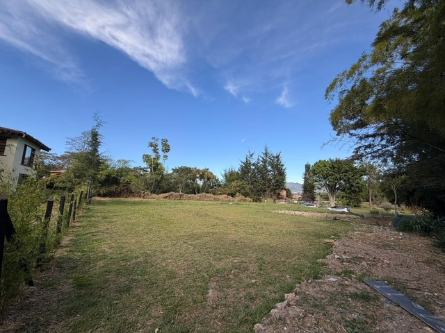 LOTE EN VENTA UBICADO EN LA CEJA