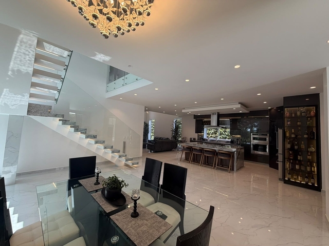 CASA EN VENTA UBICADA EN RIONEGRO SECTOR MAMPUESTO