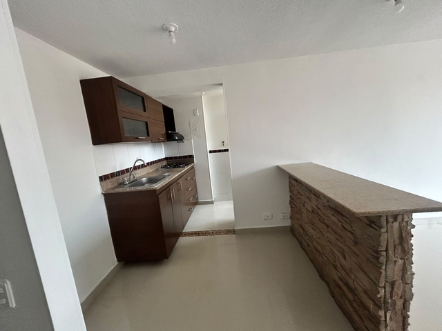 APARTAMENTO EN ARRIENDO UBICADO EN MEDELLIN SECTOR LOMA DE LOS BERNAL