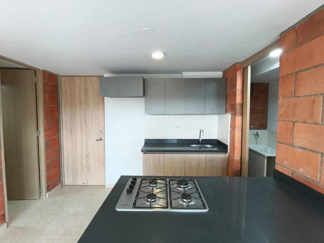 APARTAMENTO EN ARRIENDO UBICADO EN RIONEGRO SECTOR LOS COLEGIOS
