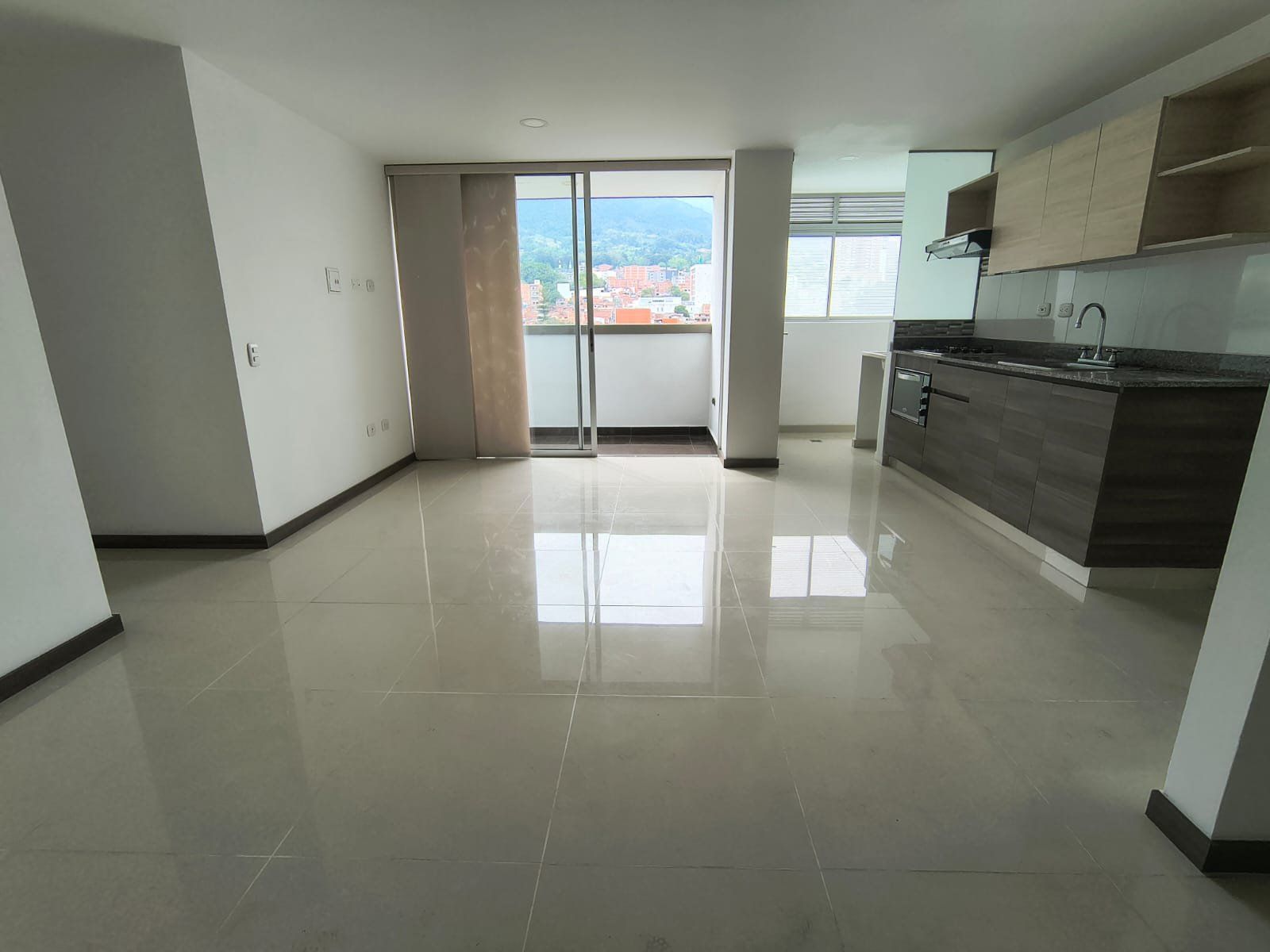 APARTAMENTO EN ARRIENDO UBICADO EN LA ESTRELLA SECTOR LAS BRISAS