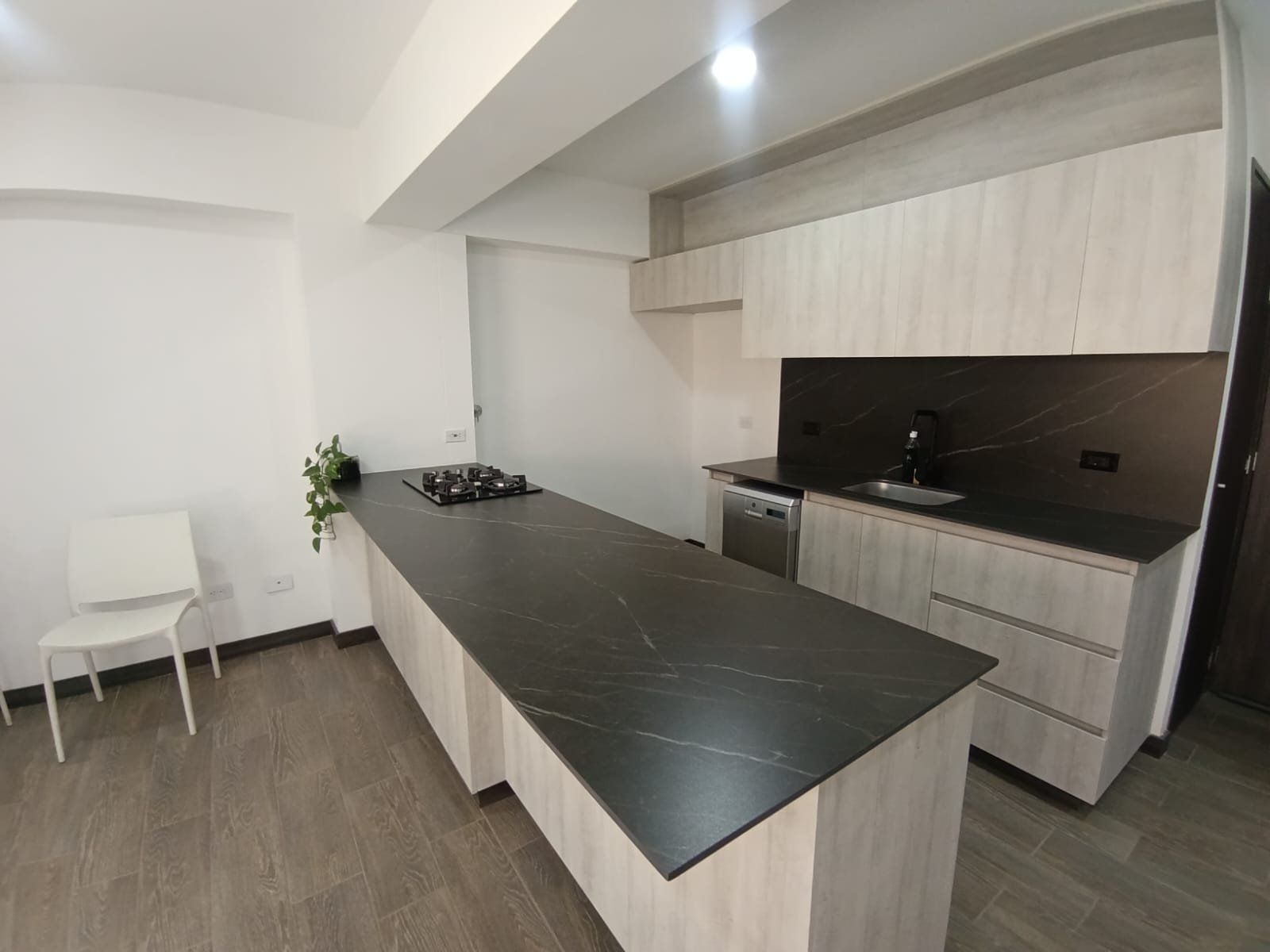 APARTAMENTO EN ARRIENDO UBICADO EN EL RETIRO SECTOR PURO CUERO