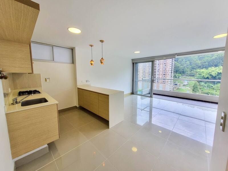 APARTAMENTO EN ARRIENDO UBICADO EN MEDELLIN SECTOR LOMA DEL INDIO