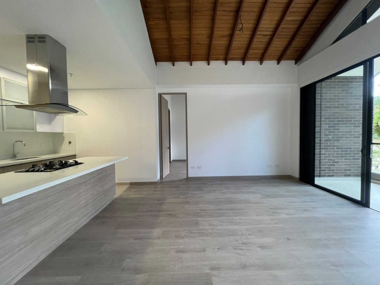 APARTAMENTO EN VENTA UBICADO EN EL RETIRO SECTOR LA FE