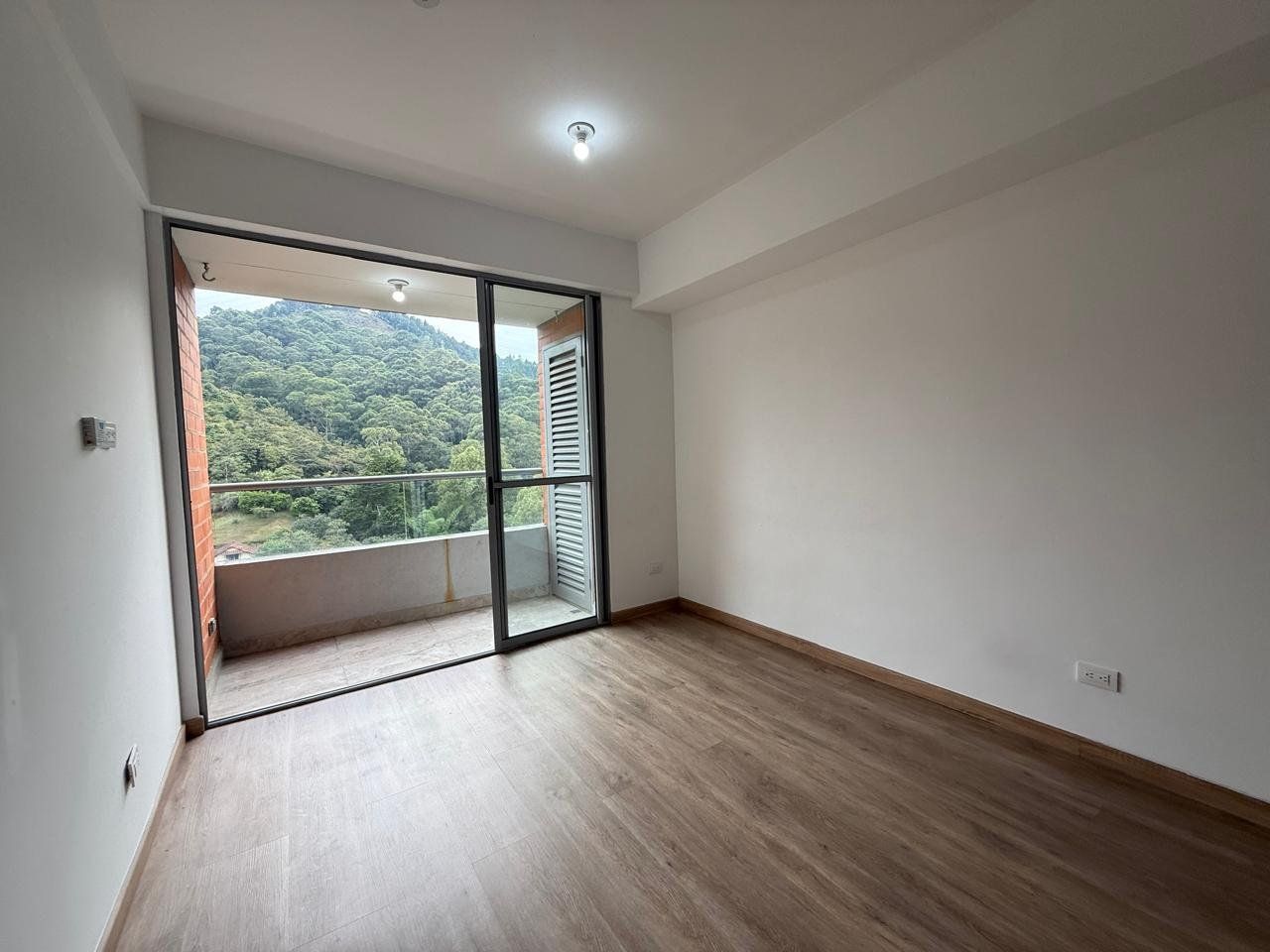 APARTAMENTO EN ARRIENDO UBICADO EN SABANETA SECTOR SAN REMO