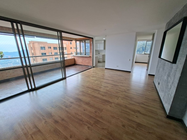 APARTAMENTO EN ARRIENDO UBICADO EN EL POBLADO SECTOR EL TESORO