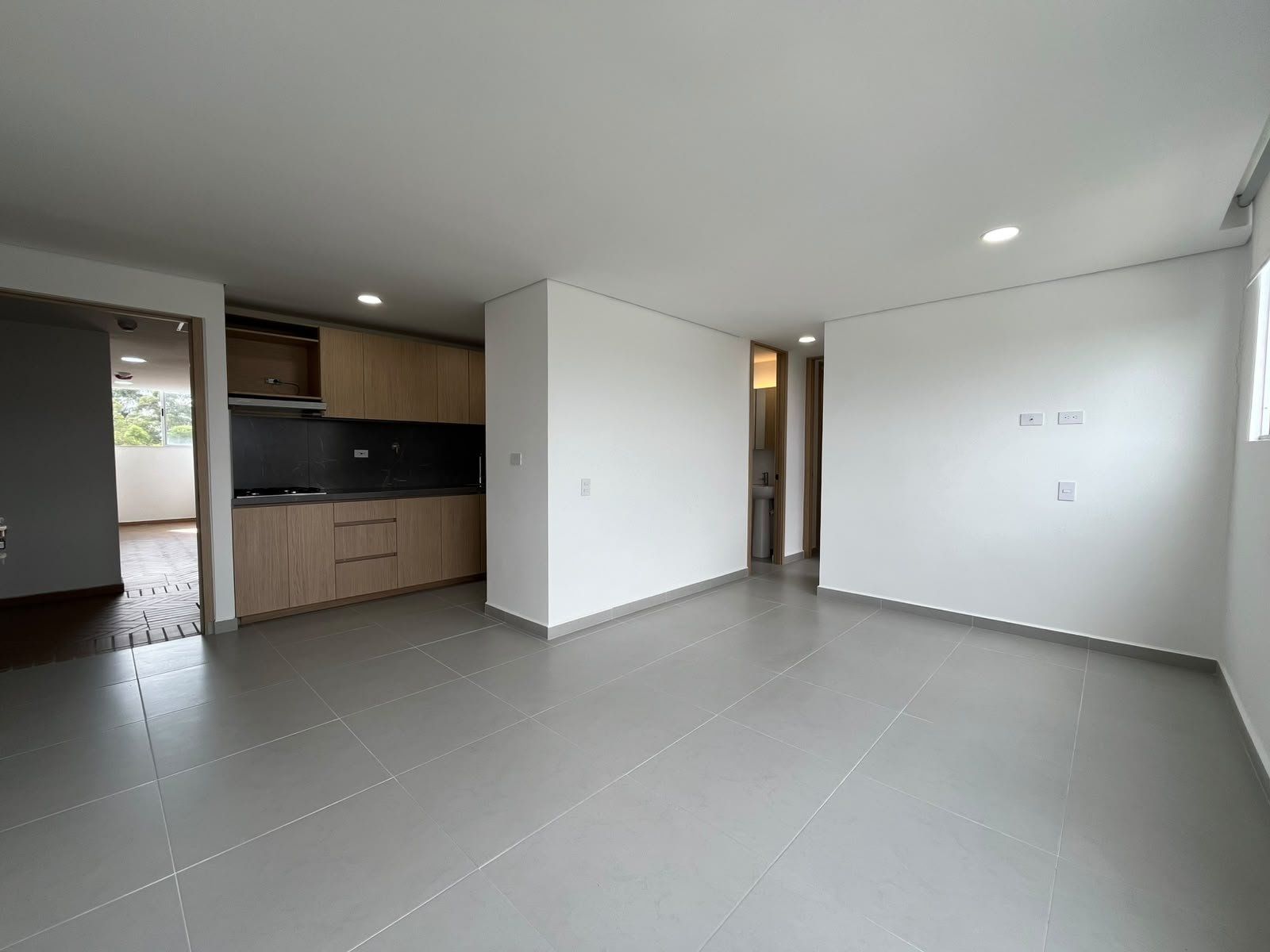 APARTAMENTO EN ARRIENDO UBICADO EN RIONEGRO SECTOR TRANVIA