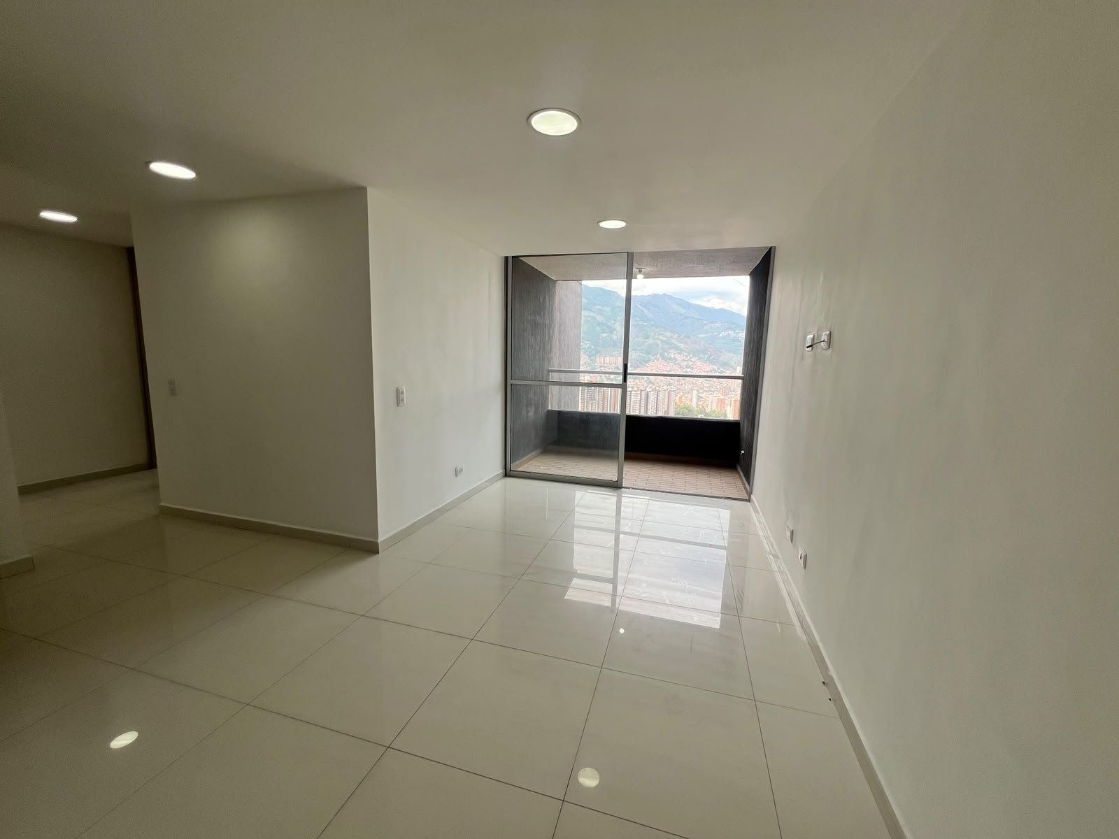 APARTAMENTO EN ARRIENDO UBICADO BELLO SECTOR AMAZONIA